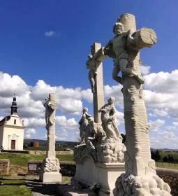 Kálvária-szoborcsoport