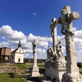 Kálvária-szoborcsoport, Tata - Egyéb