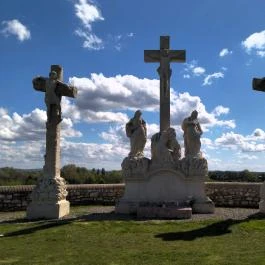 Kálvária-szoborcsoport, Tata - Egyéb