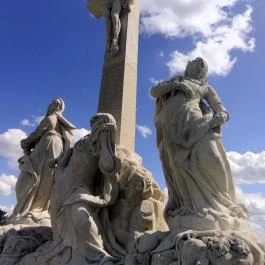 Kálvária-szoborcsoport, Tata - Egyéb