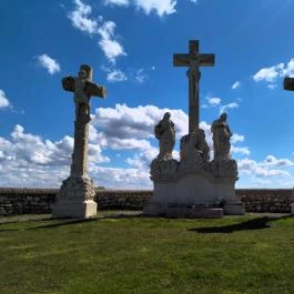 Kálvária-szoborcsoport, Tata - Egyéb