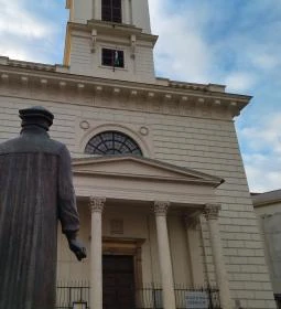 Kálvin János szobor