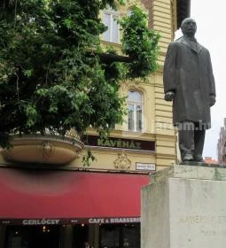 Kamermayer Károly szobra