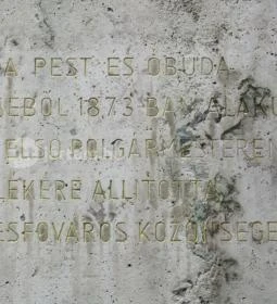 Kamermayer Károly szobra