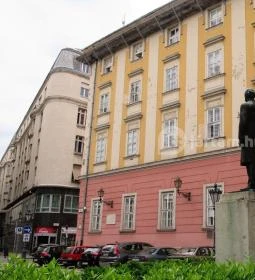 Kamermayer Károly szobra