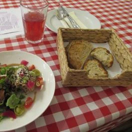 Kami Kisvendéglője Budapest - Étel/ital