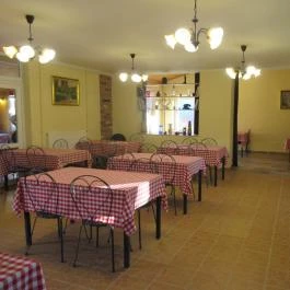 Kami Kisvendéglője Budapest - Belső