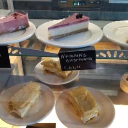 Kantinetta Café Budapest - Étel/ital