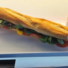 Kantinetta Café Budapest - Étel/ital