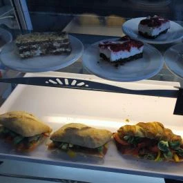 Kantinetta Café Budapest - Étel/ital