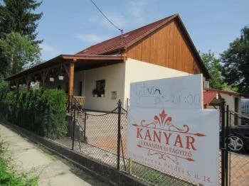 Kanyar Cukrászda & Fagyizó Simontornya