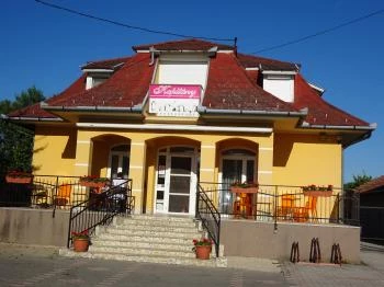 Kapitány Cukrászda Kiskunlacháza