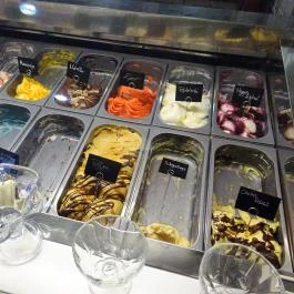 Kapitány Cukrászda & Pékség Budapest - Étel/ital