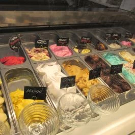 Kapitány Cukrászda & Pékség Budapest - Étel/ital