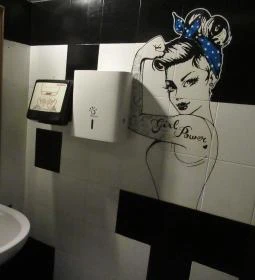 Káplár Söröző & Rum Bár