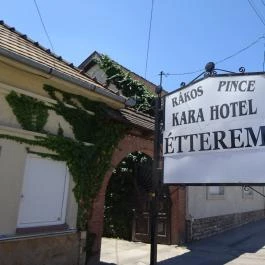 Kara Hotel Pomáz - Külső kép