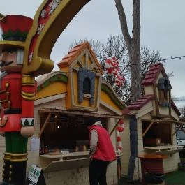 Karácsonyház, Gödöllő - Egyéb