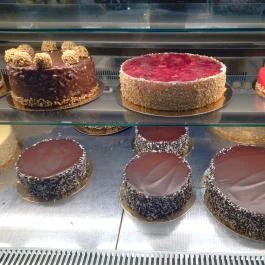 Karl Cukrászda, Dunaharaszti - Étel/ital