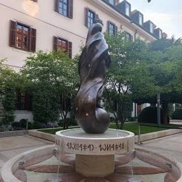 Karmelita kolostor Budapest - Külső kép