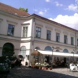 Károlyi Étterem & Kávéház Budapest - Külső kép