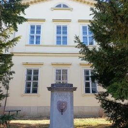 Károlyi-Kastély Fehérvárcsurgó - Külső kép