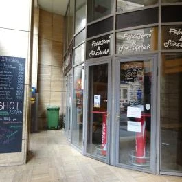 Kárpit Café Budapest - Külső kép