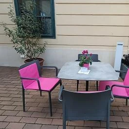 Kastély Kávézó, Gyula - Külső kép