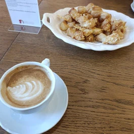 Kastély Kávézó, Gyula - Étel/ital