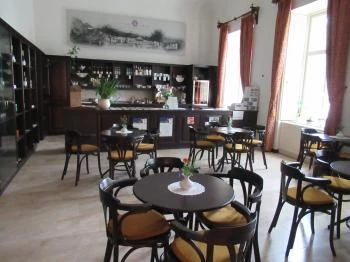 Kastély Kávézó Tolcsva