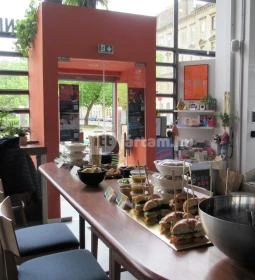 Kastner Kommunity Kávézó