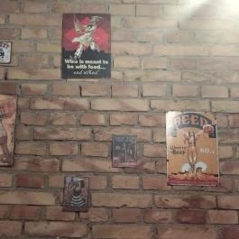 Katakomba - Drink & Darts Budapest - Belső