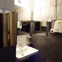 K:antin Budapest - Mosdó