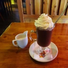 Kávés Katica, Budapest - Étel/ital