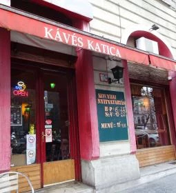 Kávés Katica
