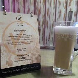 Kávés Katica, Budapest - Étel/ital