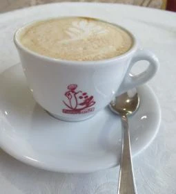 Kávészaküzlet - Lehel Csarnok