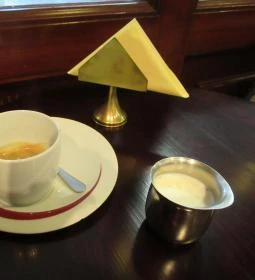 Kávészaküzlet - Lehel Csarnok