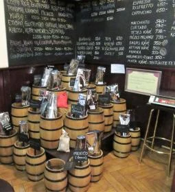 Kávészaküzlet - Lehel Csarnok