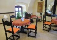 Kávézó a Várkastélyban Ozora