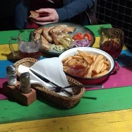 Kazi Bár Budapest - Étel/ital