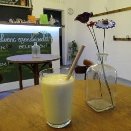 Kázó Kávézó, Budapest - Egyéb