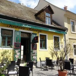 Kedves Kávézó Szentendre - Külső kép