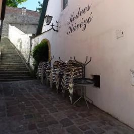 Kedves Kávézó Szentendre - Külső kép