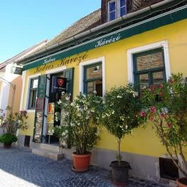 Kedves Kávézó Szentendre - Külső kép