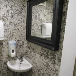 Kedves Kávézó Szentendre - Mosdó