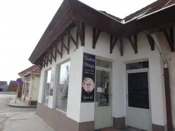 Kedves Pöttyös Kávéház Mezőkövesd