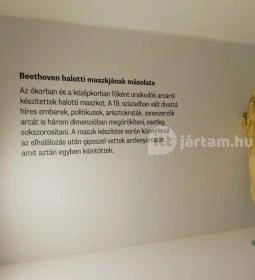 Kegyeleti Múzeum - Temetkezési és Kegyeleti Szakgyűjtemény