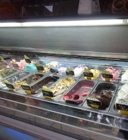 Kék Duna Garden Gelateria