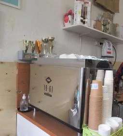 Kék Elefánt Kávézó