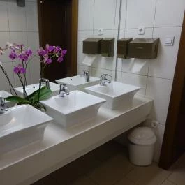 Kékes Zöld Étterem, Gyöngyös - Mosdó